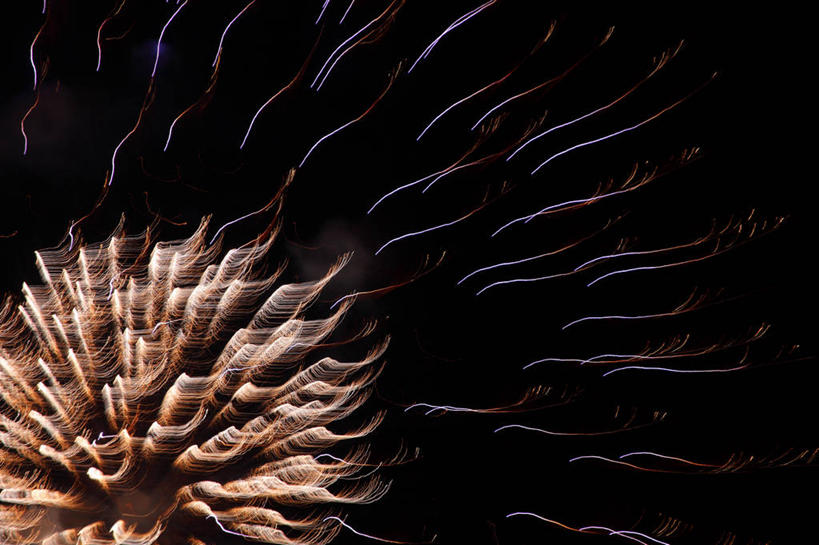 无人,横图,室外,夜晚,长时间曝光,仰视,烟火,日本,亚洲,辉煌,焰火,灿烂,璀璨,礼花,光辉,曝光,东亚,本州,本州岛,日本国,近畿地方,近畿,滋贺,滋贺县,花炮,礼花炮,绚烂,光耀,烟花,彩图,低角度拍摄