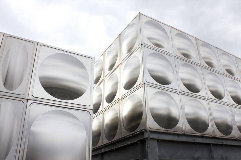 无人,横图,室外,白天,正面,金属制品,表演,金属,墙,乌云,云,阴天,云朵,云彩,水族馆,墙壁,墙面,天空,天,展示,海底世界,展览,昏暗,阴沉,饲养,收集,极地海洋世界,彩图