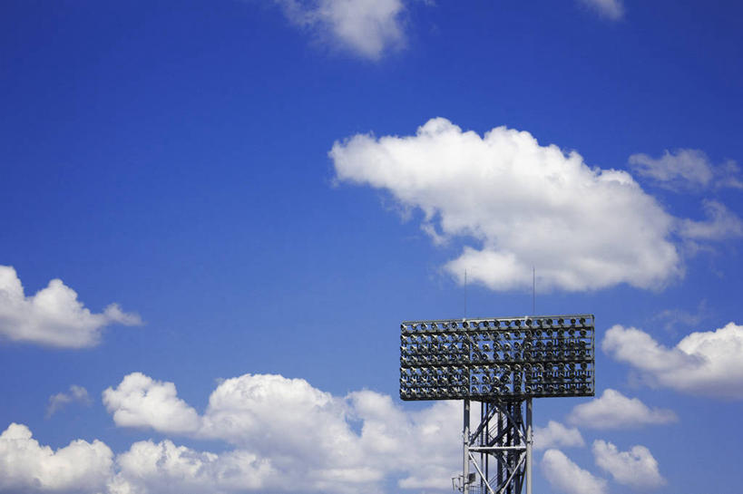 无人,横图,室外,白天,仰视,度假,显示器,美景,城市风光,城市,日本,亚洲,阴影,光线,屏幕,影子,景观,云,云朵,云彩,娱乐,显示屏,蓝色,白云,蓝天,天空,阳光,天,享受,休闲,景色,放松,大阪,晴朗,输出设备,东亚,记分牌,本州,大阪府,本州岛,日本国,近畿地方,近畿,电子记分牌,晴空,彩图,低角度拍摄