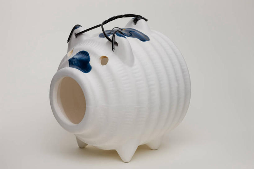 无人,横图,室内,特写,白天,白色背景,正面,静物,阴影,日本文化,反射,蚊香猪,影子,蚊香架,文化,一只,摄影,影棚,和风,彩图,影棚拍摄,拍摄,蚊取豚,香薰器,小猪香炉,传统文化