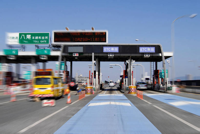 无人,横图,室外,白天,正面,度假,显示器,美景,城市风光,城市,道路,路,公路,公共汽车,日本,亚洲,一辆,阴影,朦胧,模糊,光线,屏幕,影子,景观,高架,分界线,巴士,停车线,公交车,交通,娱乐,显示屏,车,蓝色,蓝天,天空,阳光,交通工具,天,享受,休闲,景色,放松,大阪,晴朗,车行道,车行道分界线,载具,标线,高架桥,输出设备,收费站,东亚,车行线,高架道路,跨线桥,本州,万里无云,大阪府,本州岛,日本国,近畿地方,近畿,晴空,晴空万里,马路,彩图