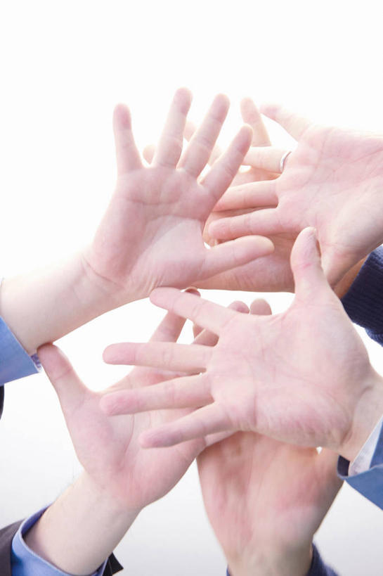 东方人,手,同事,商务人士,商务男性,竖图,室内,特写,白天,白色背景,正面,衬衫,成功,合作,团队,集体,信心,亚洲,阴影,套装,反射,影子,许多人,黄种人,鼓励,纽扣,队伍,加油,一群人,手部,搭,打气,摄影,影棚,钮扣,领导,张开五指,成就,搭着,鼓舞,商务装,合伙,领袖,工薪阶层,男人,男性,中年男性,亚洲人,白领,上班族,半身,彩图,影棚拍摄,衬衣,拍摄,袖扣,五指张开