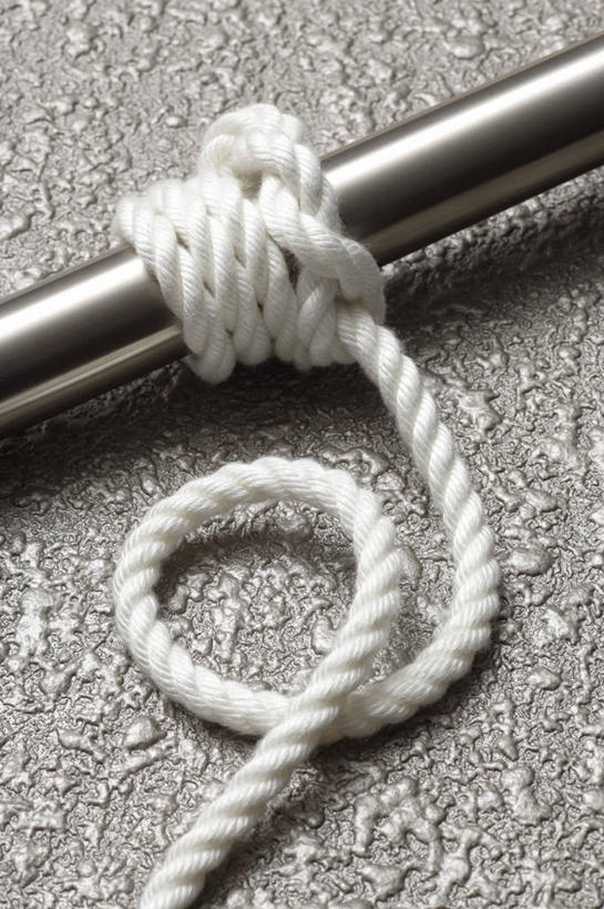 无人,竖图,俯视,室内,特写,白天,纯洁,静物,一根,阴影,灰色背景,反射,钢材,材料,钢丝,影子,银色,白色,绳子,钢筋,摄影,信仰,影棚,捆绑,绳索,高贵,钢条,雅致,绑缚,彩图,高角度拍摄,影棚拍摄,拍摄