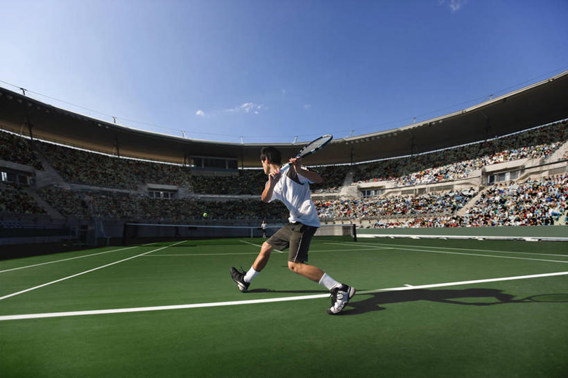 西方人,一个人,运动员,站,横图,室外,白天,运动服,锻炼,快乐,比赛,运动,竞争,网球,欧洲,欧洲人,仅一个男性,仅一个人,握,阴影,服装,光线,影子,云,云朵,球场,网球场,网球装备,网球运动员,云彩,注视,娱乐,运动器械,场地,仅一个年轻男性,背面,衣服,蓝色,白云,蓝天,天空,阳光,天,观察,看,站着,休闲,健身器械,握着,服饰,晴朗,观看,舞动,察看,挥舞,体育运动,衣着,穿着,关注,健身器材,衣饰,体育,网球比赛,网球赛,网球运动,男人,男性,年轻男性,白种人,晴空,体育运动员,运动选手,站立,彩图,全身,健身,网球场地,草地球场,运动器材,运动装