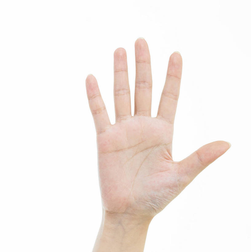 东方人,手,一个人,竖图,室内,特写,白天,白色背景,正面,亚洲,仅一个男性,仅一个人,黄种人,仅一个年轻男性,手部,摄影,影棚,单手,张开五指,男人,男性,年轻男性,亚洲人,半身,彩图,影棚拍摄,拍摄,五指张开