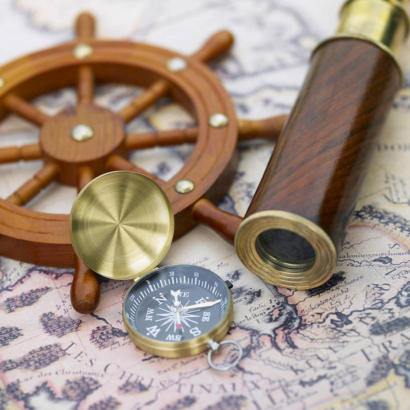 无人,竖图,俯视,室内,特写,白天,机器,仪器,科技,道路,静物,地图,眺望,阴影,检查,研究,反射,分析,科学,信息,望远镜,影子,交通,方向,历史,设备,方向盘,观察,驾驶,行驶,指南针,清晰,探索,指示,地理,放大,观看,引导,指引,罗盘,仔细,科研,控制,科学技术,瞭望,指向,聚焦,关注,指北针,司南,发明,远视镜,瞭望镜,光学,清楚,罗盘针,基准,彩图,高角度拍摄,导航,光学仪器,千里镜,地质