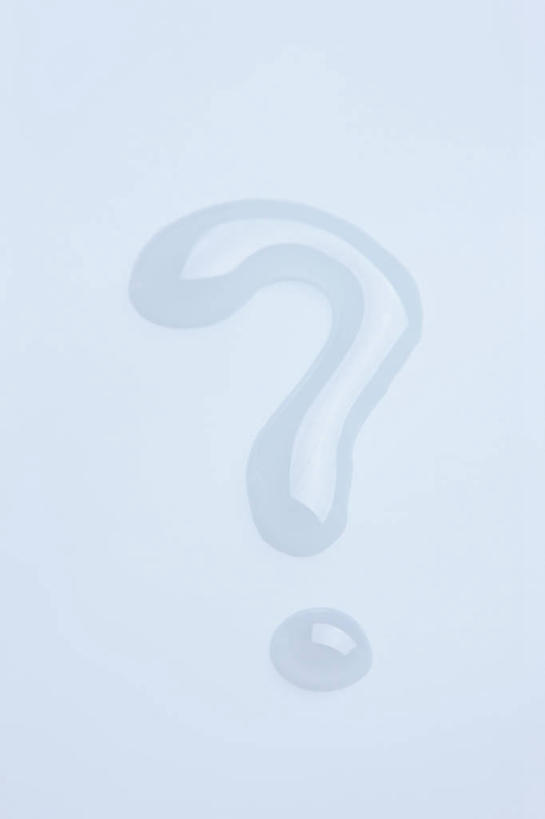 无人,竖图,室内,特写,白天,正面,水,蓝色背景,标志,文字,液体,字符,字母,水滴,标识,摄影,影棚,问号,彩图,影棚拍摄,拍摄