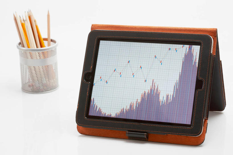 无人,横图,室内,特写,白天,白色背景,正面,股票,电脑,笔记本电脑,数据,静物,笔筒,阴影,反射,分析,曲线,网络,笔,图表,影子,办公用品,表格,通讯设备,文具,铅笔,容器,学习用品,器皿,K线图,金融,摄影,影棚,经济,储藏,一台,文具用品,统计,折线,无线,储存,通信设备,无线网络,颈线,流通,贸易,无线上网,便携式电脑,平板电脑,K线,股价图,蜡烛图,插笔器具,文房用具,手提电脑,彩图,影棚拍摄,拍摄,贮存,证券