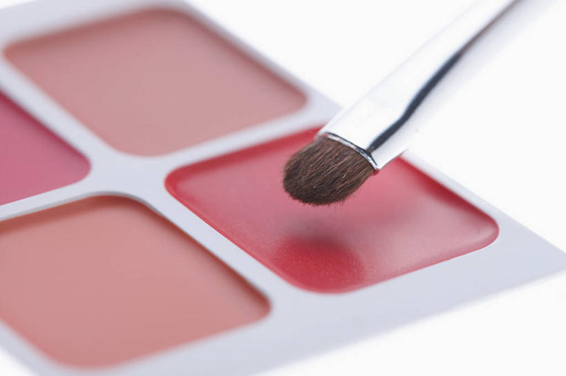 无人,横图,室内,特写,白天,白色背景,正面,静物,阴影,朦胧,模糊,反射,影子,唇刷,一个,粉色,白色,唇彩,唇膏,化妆品,化妆刷,刷子,摄影,影棚,单个,美容工具,化妆用品,彩妆刷,化妆工具,彩图,影棚拍摄,拍摄