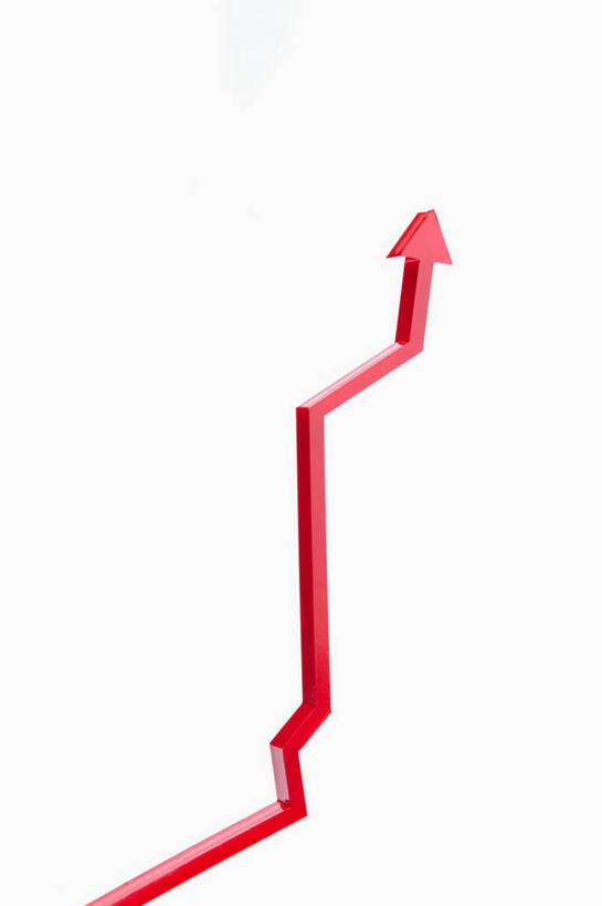 无人,竖图,室内,特写,白天,白色背景,正面,数据,静物,曲折,弯曲,分析,曲线,图表,表格,方向,箭头,红色,K线图,摄影,蜿蜒,影棚,统计,折线,指向,指标,销售,目标,业绩,折线图,簇,K线,蜡烛图,彩图,影棚拍摄,拍摄