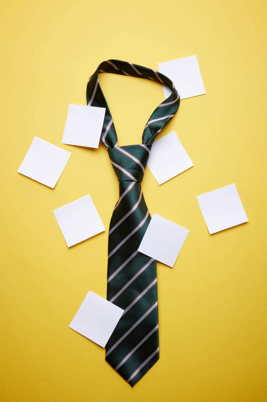 无人,竖图,俯视,室内,特写,白天,静物,一条,阴影,黄色背景,反射,粘性,影子,办公用品,便利贴,便签,领带,文具,摄影,影棚,办公设备,文具用品,记事,象征,庄重,身份,快捷,文化工具,正式,地位,方便,N次贴,便条贴,告诉贴,即时贴,便贴纸,彩图,高角度拍摄,影棚拍摄,拍摄