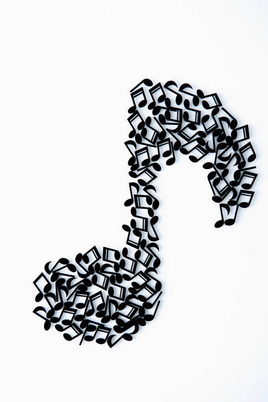 无人,竖图,俯视,室内,特写,白天,白色背景,静物,一堆,许多,堆叠,堆积,很多,音乐,摄影,影棚,堆,节拍,乐符,音符,符头,符干,符尾,乐章,彩图,高角度拍摄,影棚拍摄,拍摄