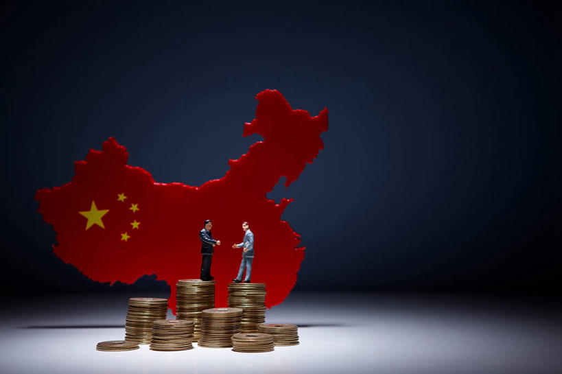 东方人,无人,两个人,同事,商务人士,商务男性,站,横图,室内,白天,侧面,衬衫,成功,合作,团队,集体,信心,钱,海洋,静物,地图,旗帜,国旗,雕塑,亚洲,一排,许多,阴影,套装,艺术,整齐,装饰,光线,雕刻,雕像,钱币,影子,陆地,星星,灯光,很多,黄种人,队伍,五星红旗,相视,排列,黄色,红色,工艺品,站着,星形,面对面,金融,摄影,国家,影棚,经济,纪念,堆,对视,美术,大陆,领导,互视,成就,队列,主题,相对,商务装,合伙,领袖,版图,流通,陈列,五角形,贸易,工薪阶层,中国国旗,相看,功能,美学,两尊,五颗,货币,现金,硬币,男人,男性,年轻男性,亚洲人,白领,上班族,旗,五角星,站立,彩图,全身,影棚拍摄,衬衣,拍摄,红地五星旗,中华人民共和国国旗,中国地图