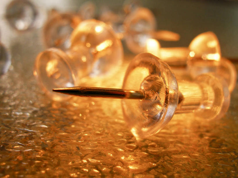 无人,横图,俯视,室内,特写,白天,生活用品,静物,许多,阴影,朦胧,模糊,光线,影子,灯光,办公用品,很多,文具,学习用品,日用品,图钉,文具用品,彩图,高角度拍摄