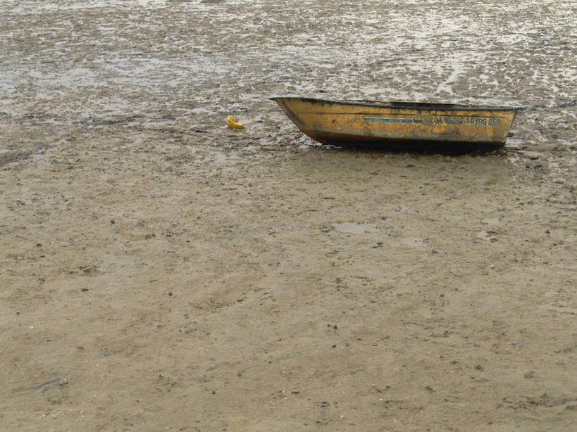 无人,横图,俯视,室外,白天,旅游,度假,海浪,海洋,美景,沙滩,船,鞋子,德国,欧洲,荷兰,一艘,阴影,光线,沙子,影子,海岸,景观,浪花,木船,沙地,娱乐,靴子,阳光,自然,海水,交通工具,享受,休闲,景色,放松,舟,西欧,自然风光,载具,牛仔靴,海景,德意志联邦共和国,荷兰王国,尼德兰王国,大海,风浪,海,海水的波动,海滩,近岸浪,涌浪,彩图,高角度拍摄,瓦登海