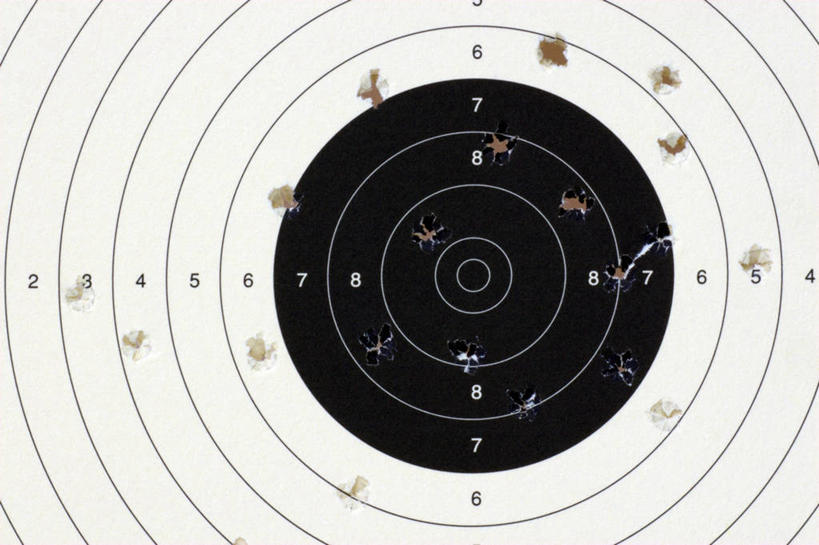 无人,横图,室内,特写,白天,正面,成功,胜利,静物,圆形,图形,圆,飞镖,几何,靶心,数学,瞄准,镖针,飞镖运动,彩图,几何图形,平面图形