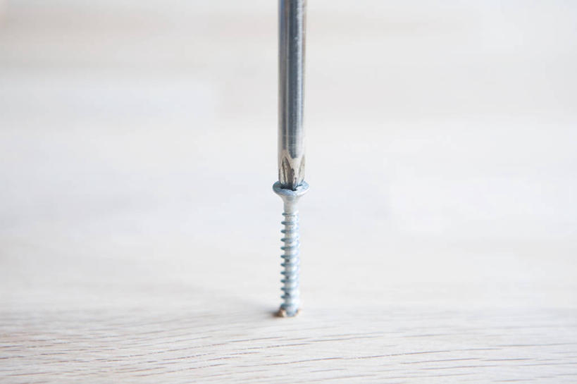 无人,横图,俯视,室内,特写,白天,纯洁,静物,金属制品,连接,组合,金属,工具,银色,两个,信仰,螺丝刀,起子,链接,五金,紧固,高贵,拼接,拼凑,螺钉,拼合,凑集,聚合,撮合,链结,牢固,雅致,改锥,彩图,高角度拍摄