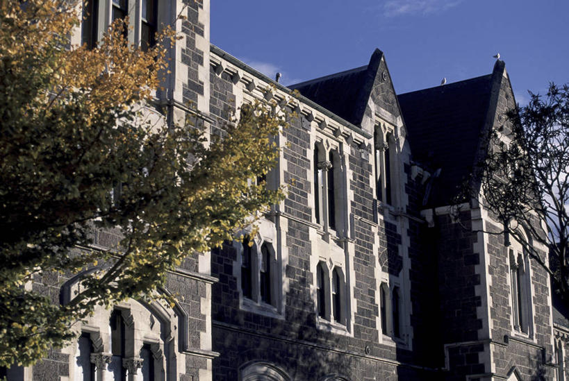 无人,博物馆,横图,室外,白天,仰视,旅游,度假,植物,标志建筑,城市,地标,建筑,新西兰,阴影,研究,光线,影子,云,云朵,教育,云彩,娱乐,建设,树,树木,蓝色,绿色,白云,蓝天,天空,阳光,自然,天,享受,休闲,旅游胜地,放松,生长,晴朗,成长,展览,欣赏,大洋洲,陈列,基督城,纽西兰,长白云之乡,坎特伯雷,新西兰南岛,典藏,克赖斯特彻奇,晴空,彩图,低角度拍摄,坎特伯雷区,坎特伯雷博物馆