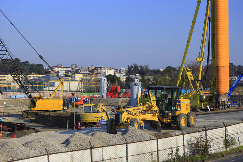 无人,横图,室外,白天,正面,建材,技术,建筑,东京,日本,亚洲,一堆,一辆,许多,阴影,堆叠,堆积,光线,材料,黄沙,沙子,影子,沙,很多,车,施工,蓝色,蓝天,天空,阳光,建筑工地,交通工具,天,机械,工程车,建造,晴朗,堆,砂,矿产,工程,载具,推土机,东亚,本州,万里无云,关东地方,本州岛,日本国,东京都,地盘,建筑地盘,施工地盘,交通运输,工作车,施工车,晴空,晴空万里,彩图,工地,世田谷区,二子玉川