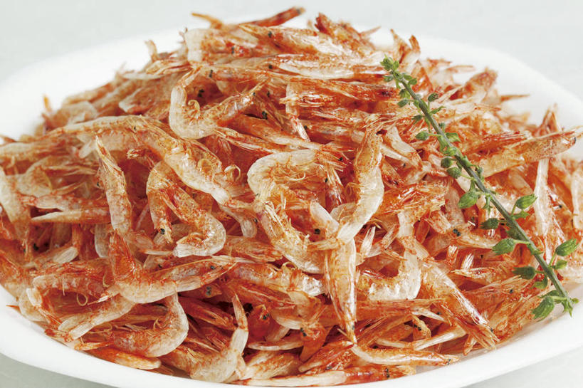 海鲜,无人,横图,俯视,室内,特写,白天,烹饪,餐具,叶子,一堆,许多,阴影,堆叠,堆积,反射,碟子,盘,影子,虾,日本料理,料理,食品,绿叶,很多,水产,菜肴,美食,海洋生物,食物,一个,盘子,碟,日式料理,日式,橙色,嫩叶,佳肴,单个,堆,水生动物,海产品,水生物,海底动物,玫瑰虾,樱花虾,樱桃虾,叶,叶片,彩图,高角度拍摄