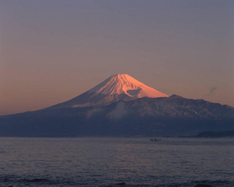 无人,横图,室外,白天,正面,旅游,度假,海浪,海洋,火山,美景,日落,山,雪,雪山,大雪,富士山,静冈县,日本,亚洲,冰,积雪,景观,浪花,山峰,晚霞,霞光,雪景,冬季,冬天,落日,山峦,娱乐,自然,海水,黄昏,享受,休闲,景色,彩霞,放松,寒冷,冰冷,自然风光,海景,东亚,本州,本州岛,日本国,中部地方,静冈,严寒,冰凉,酷寒,凛冽,凛凛,极冷,夕照,薄暮,大海,风浪,海,海水的波动,活火山,近岸浪,涌浪,夕阳,彩图,傍晚,沼津市,斜阳