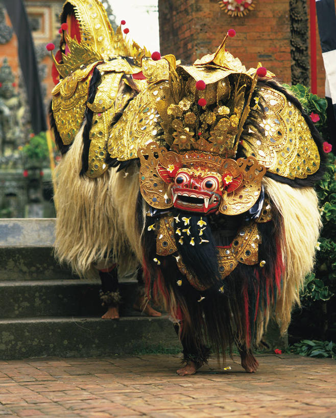 东方人,两个人,伙伴,朋友,站,竖图,室外,白天,正面,民族服装,跳舞,友谊,合作,团队,楼梯,印度尼西亚,印尼,亚洲,阴影,光线,影子,阶梯,黄种人,台阶,阳光,站着,巴厘岛,战略,东南亚,舞姿,巴龙舞,印度尼西亚共和国,联合,合谋,巴厘省,配合,协作,男人,男性,年轻男性,亚洲人,站立,彩图,全身,传统服装,民俗服,舞蹈