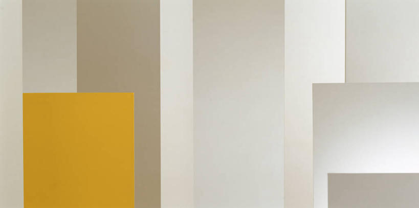 无人,横图,室内,白天,正面,阴影,反射,图形,影子,墙,长方形,几何,墙壁,墙面,黄色,白色,矩形,数学,彩图,几何图形,平面图形