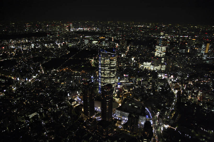 无人,家,高楼大厦,横图,俯视,航拍,室外,夜晚,度假,美景,城市风光,城市,大厦,建筑,摩天大楼,夜景,东京,日本,亚洲,阴影,光线,影子,房屋,屋子,景观,公寓,灯光,娱乐,建设,洋房,楼房,住宅,享受,休闲,景色,放松,鸟瞰,东亚,本州,关东地方,本州岛,日本国,东京都,县厅,港区,东京市,六本木,六本木新城,彩图,高角度拍摄,房子,大楼,高层建筑,高楼,摩天楼