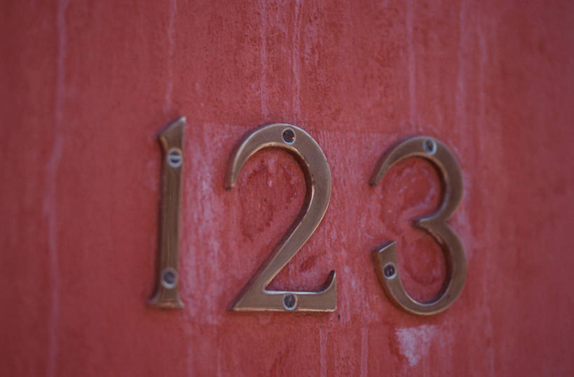 无人,横图,室内,特写,白天,正面,兴奋,热情,门,指示牌,静物,阴影,反射,标志,牌子,数字,文字,影子,字符,门牌,开放,标识,红色,门框,健康,温暖,奔放,活力,积极,激情,阿拉伯数字,门牌号,朝气,暖色,吉祥,生命,饱满,革命,热烈,赤色,充实,斗志,喜气,主动,彩图,欢乐