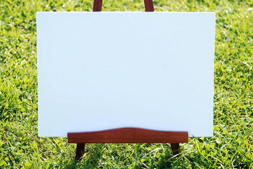 无人,横图,室外,白天,正面,绘画,草地,草坪,美景,植物,阴影,艺术,光线,影子,景观,画板,美术用品,画架,草,绿色,阳光,自然,景色,美术,自然风光,绘画工具,彩图