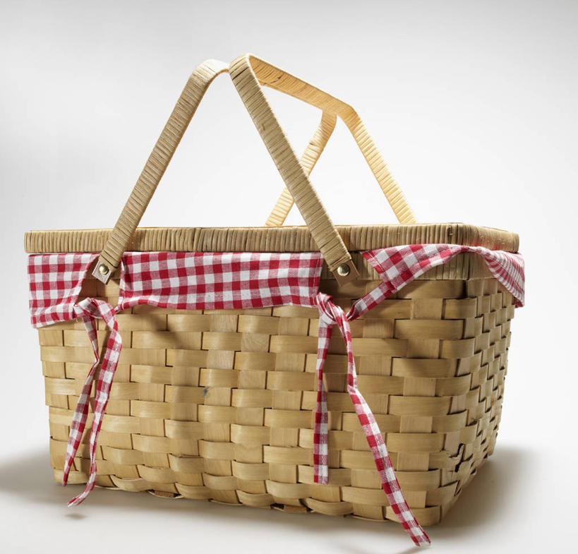 无人,交叉,横图,室内,特写,白天,白色背景,正面,竹子,静物,阴影,竹制,编织,反射,篮子,影子,一个,竹篮,摄影,影棚,单个,竹条,交织,竹制品,穿插,彩图,影棚拍摄,拍摄