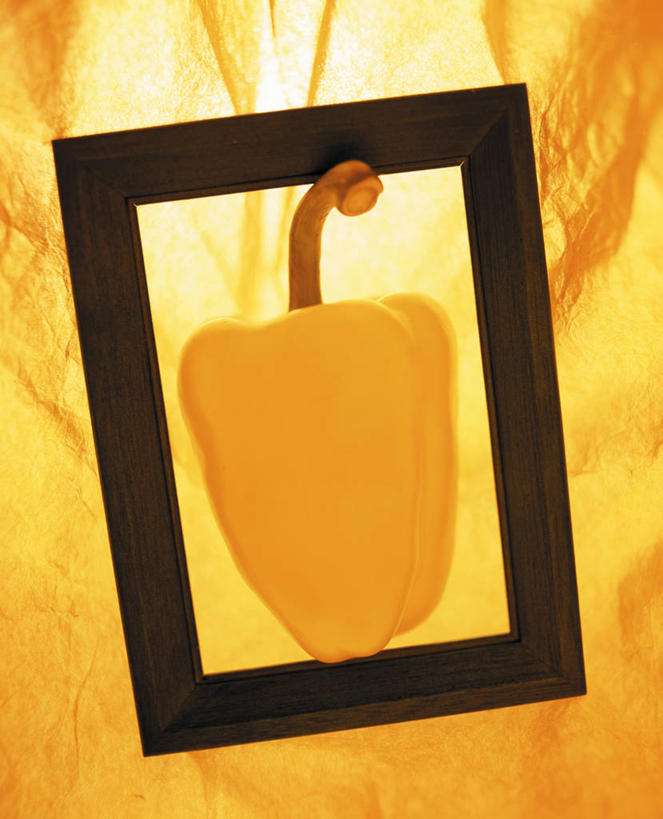 无人,竖图,室内,特写,白天,正面,辣椒,蔬菜,相框,阴影,黄色背景,新鲜,反射,影子,食品,食物,一个,黄色,摄影,有机食品,绿色食品,影棚,单个,黄辣椒,彩椒,辣角,红海椒,大椒,辣虎,广椒,甜椒,柿子椒,辣子,海椒,番椒,灯笼椒,彩图,影棚拍摄,拍摄,黄灯笼辣椒,黄帝椒