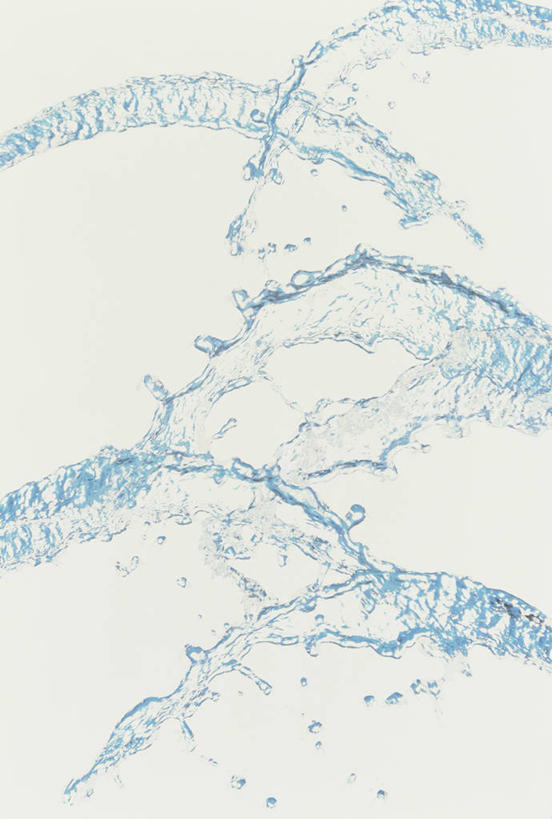 无人,竖图,室内,白天,正面,数码,科技,水,阴影,飞溅,溅,透明,网络,液体,水滴,高光,几何,计算机图形,合成,水珠,电脑合成图,数码合成图,合成图,喷洒,写实,具体,具象,通透,彩图