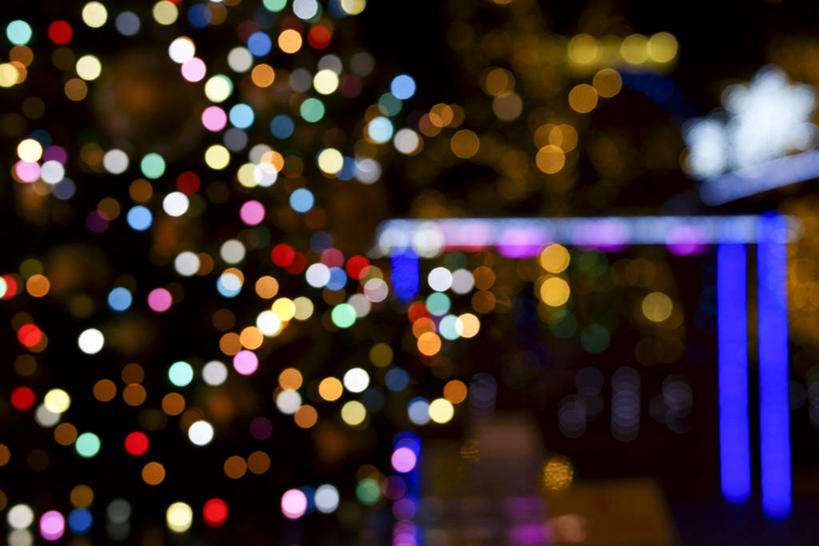 无人,横图,室外,夜晚,正面,照明,圣诞节,阴影,节日,朦胧,模糊,庆祝,光线,彩灯,影子,灯光,文化,灯,灯具,庆典,花灯,纪念,照亮,照明设备,圣诞灯,彩图