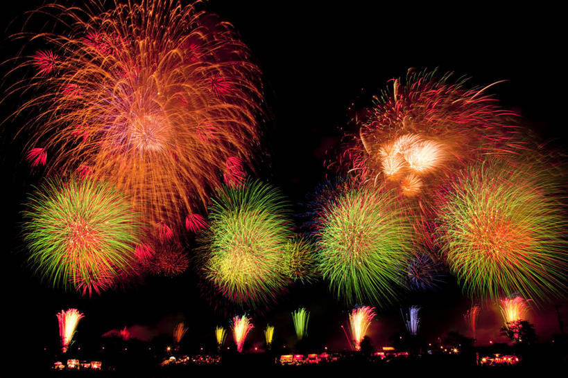 无人,横图,室外,夜晚,正面,长时间曝光,度假,美景,城市风光,城市,烟火,夜景,日本,亚洲,朦胧,模糊,庆祝,景观,辉煌,娱乐,焰火,享受,休闲,灿烂,景色,放松,庆贺,璀璨,祝贺,礼花,光辉,曝光,东亚,本州,茨城,茨城县,关东地方,本州岛,日本国,花炮,礼花炮,绚烂,光耀,烟花,彩图,土浦市