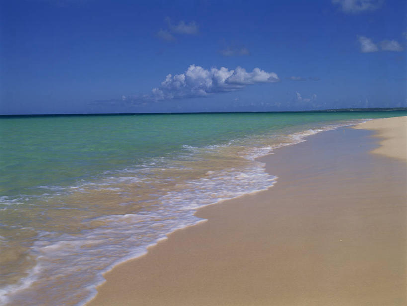 无人,横图,室外,白天,正面,旅游,度假,海浪,海洋,美景,沙滩,日本,亚洲,阴影,光线,沙子,影子,海岸,景观,浪花,水平线,云,云朵,辽阔,海平线,沙地,云彩,娱乐,冲绳,蓝色,白云,蓝天,天空,阳光,自然,海水,天,享受,休闲,广阔,景色,放松,晴朗,一望无际,冲绳县,自然风光,海景,东亚,琉球群岛,冲绳岛,日本国,九州地方,无边无际,一马平川,冲绳群岛,大海,风浪,海,海水的波动,海滩,近岸浪,涌浪,晴空,彩图,冲绳本岛,琉球列岛,水天相接,水天一线