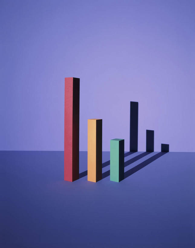 无人,竖图,室内,白天,正面,数码,数据,科技,阴影,紫色背景,反射,分析,网络,图表,影子,表格,高光,几何,计算机图形,合成,黄色,红色,绿色,统计,电脑合成图,数码合成图,合成图,指标,销售,目标,业绩,柱状图,写实,具体,具象,彩图,长条图,条图,条状图