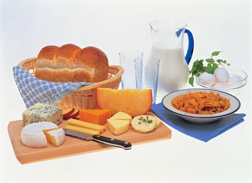 奶酪,牛奶,无人,交叉,横图,室内,白天,白色背景,正面,竹子,金属制品,阴影,竹制,编织,反射,金属,木制,工具,壶,篮子,影子,蛋,鸡蛋,干酪,黄油,起司,案板,刀具,饮品,芝士,营养,水壶,砧板,饮料,一个,茶壶,木制品,容器,竹篮,刀,乳酪,摄影,影棚,单个,竹条,交织,乳制品,竹制品,奶,牛乳,白脱油,发酵,草鸡蛋,安神,卵,乳脂,穿插,面包刀,彩图,影棚拍摄,拍摄,本鸡蛋,笨鸡蛋,柴鸡蛋,山鸡蛋,土鸡蛋