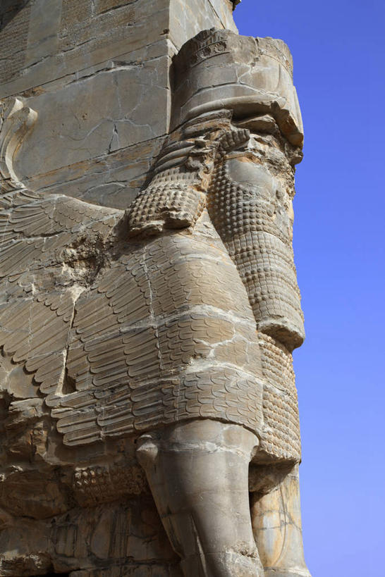 无人,竖图,室外,白天,仰视,旅游,度假,石头,名胜古迹,标志建筑,地标,建筑,雕塑,伊朗,亚洲,阴影,遗迹,艺术,装饰,光线,雕刻,雕像,石子,影子,古迹,文物,娱乐,建设,古建筑,石雕,废墟,蓝色,蓝天,天空,阳光,工艺品,天,享受,休闲,旅游胜地,放松,晴朗,纪念,美术,主题,西亚,陈列,古文明,万里无云,省会,功能,美学,伊朗伊斯兰共和国,法尔斯,法尔斯省,设拉子,石块,岩石,晴空,晴空万里,彩图,低角度拍摄