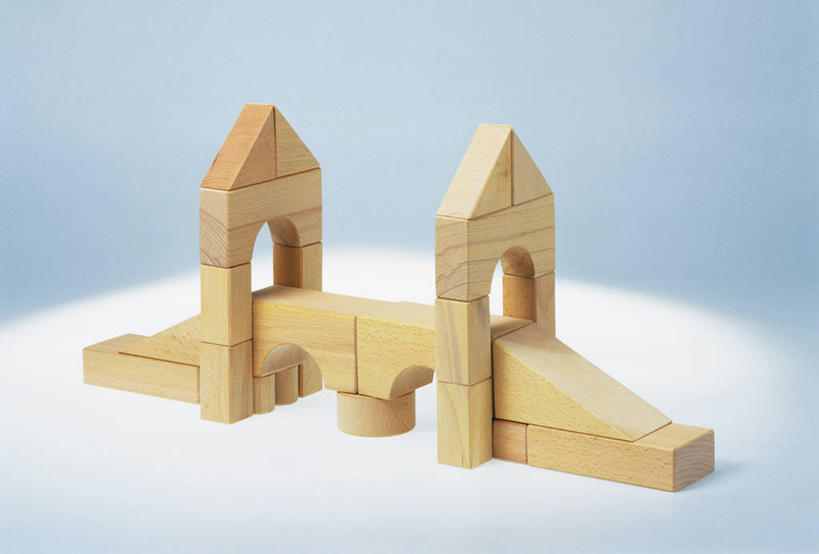 无人,横图,室内,特写,白天,正面,游戏,智慧,大桥,桥梁,静物,玩具,阴影,蓝色背景,反射,影子,斜拉桥,桥,玩,娱乐,模型,休闲,积木,益智,摄影,影棚,活动,思维,发泄,消遣,智力,想象,宣泄,斜张桥,玩耍,嬉戏,彩图,影棚拍摄,拍摄