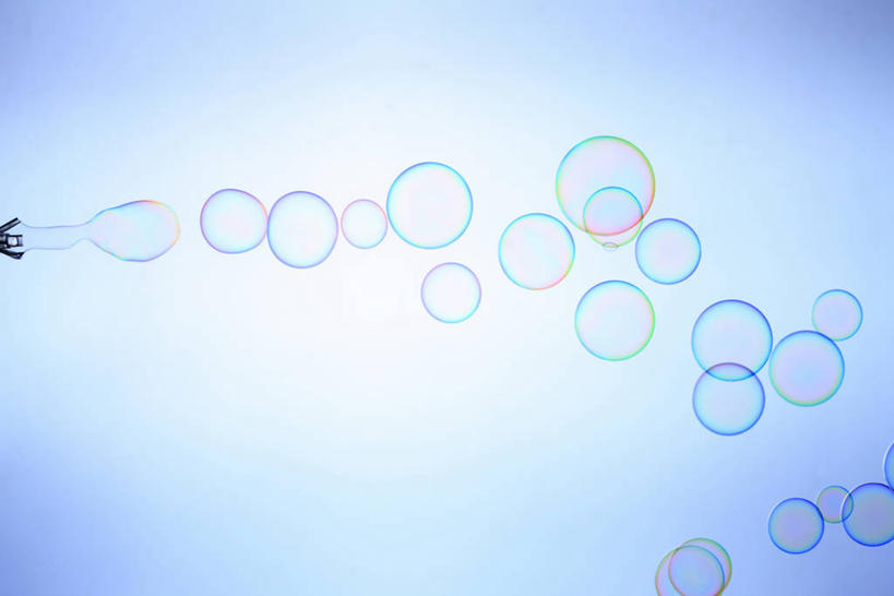 无人,横图,室内,特写,白天,正面,游戏,玩具,许多,蓝色背景,很多,玩,娱乐,排列,泡泡,休闲,益智,摄影,影棚,活动,发泄,消遣,智力,泡泡机,宣泄,摆列,玩耍,嬉戏,彩图,影棚拍摄,拍摄,布列,分列