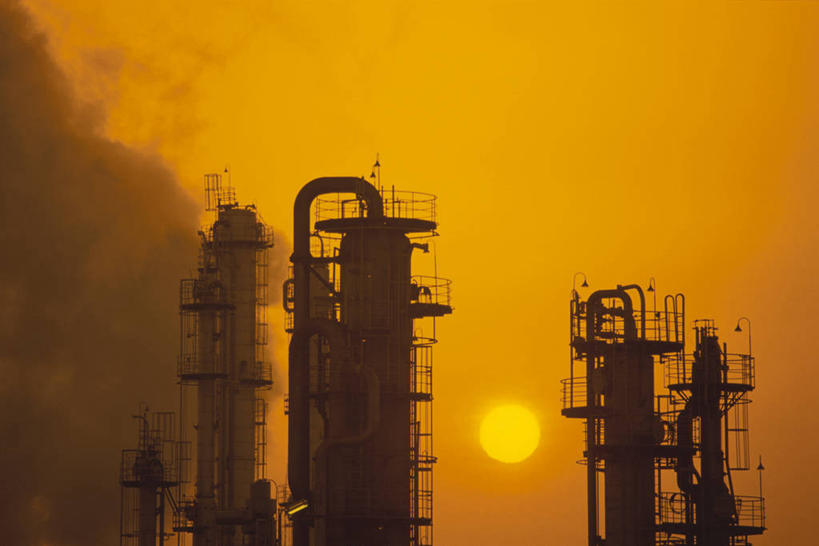 无人,工厂,横图,室外,白天,正面,烟囱,日落,日本,亚洲,晚霞,霞光,烟雾,落日,背光,黄昏,彩霞,工业,污染,危害,逆光,有害,东亚,日本国,夕照,薄暮,环境污染,夕阳,彩图,傍晚,制造厂,大气污染,生产工厂,斜阳