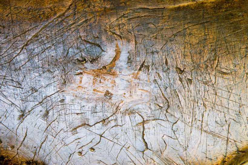 无人,横图,俯视,室内,特写,白天,桌面,桌子,静物,纹路,木制,纹理,木桌,斑驳,木制品,横截面,剖面,肌理,班驳,截面,截面图形,彩图,高角度拍摄,木桌子