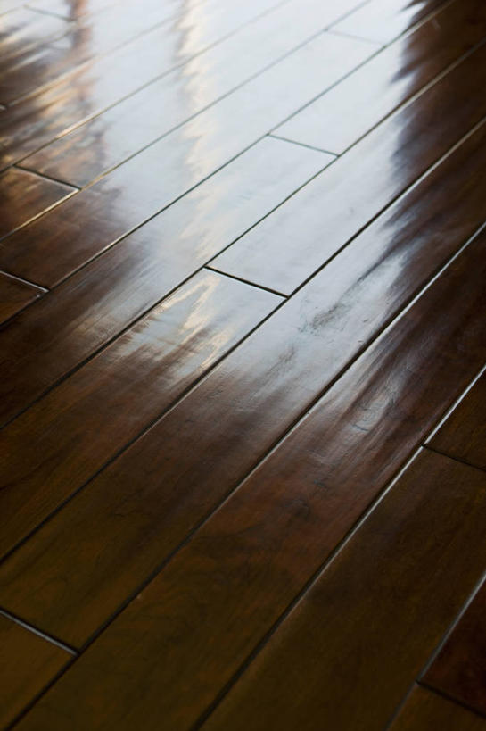 无人,竖图,俯视,室内,特写,白天,地板,静物,阴影,反射,影子,地面,木地板,彩图,高角度拍摄