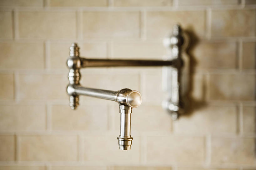 无人,横图,室内,特写,白天,正面,建材,厨房,建筑,静物,朦胧,模糊,材料,瓷砖,水龙头,墙,开关,墙砖,墙壁,墙面,打开,建造,阀门,开启,水咀,彩图,灶间,墙面砖