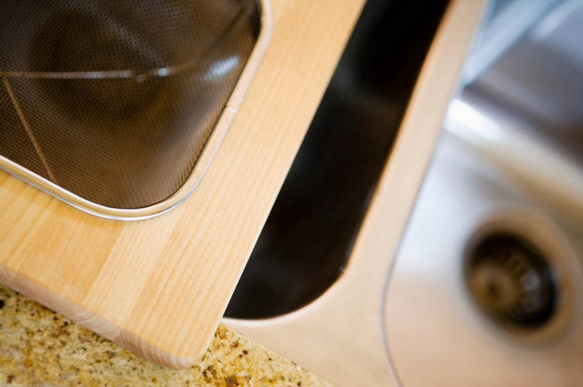 无人,横图,俯视,室内,特写,白天,厨房,静物,金属制品,阴影,不锈钢,朦胧,模糊,反射,金属,水槽,影子,大理石,水斗,大理石制品,防锈,彩图,高角度拍摄,灶间,不锈耐酸钢