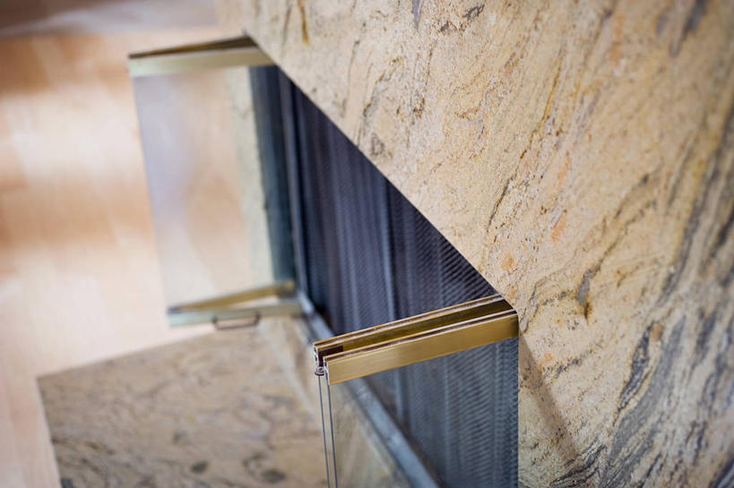 无人,横图,俯视,室内,特写,白天,壁炉,地板,静物,阴影,朦胧,模糊,反射,影子,墙,大理石,地面,木地板,墙壁,墙面,取暖,大理石制品,彩图,高角度拍摄,取暖设备