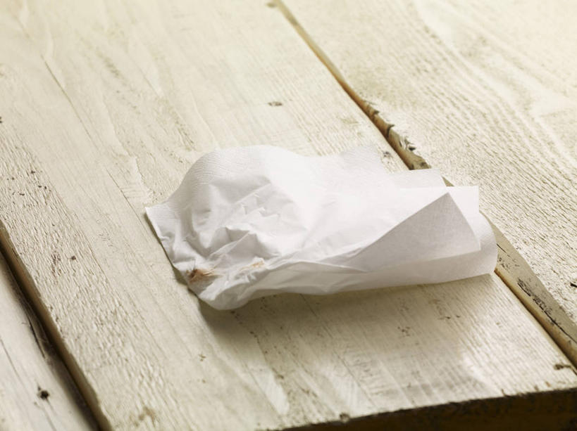 无人,横图,俯视,室内,特写,白天,桌面,桌子,阴影,朦胧,模糊,褶皱,反射,木制,影子,餐巾,木制品,摄影,影棚,竞速,保洁方巾,口布,彩图,高角度拍摄,影棚拍摄,拍摄