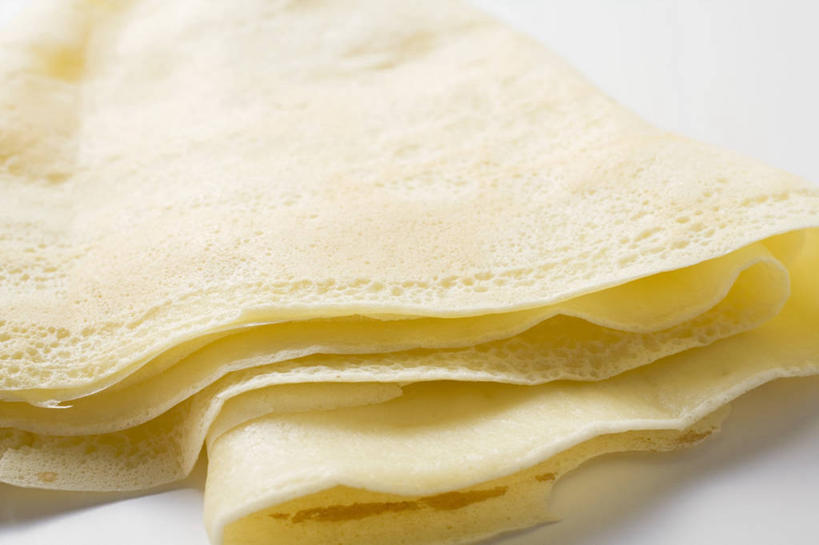 点心,无人,横图,俯视,室内,特写,白天,白色背景,餐桌,桌子,阴影,反射,影子,食品,文化,小吃,食物,糕点,一个,黄色,甜食,摄影,影棚,单个,餐台,薄饼,法国薄饼,彩图,高角度拍摄,影棚拍摄,拍摄