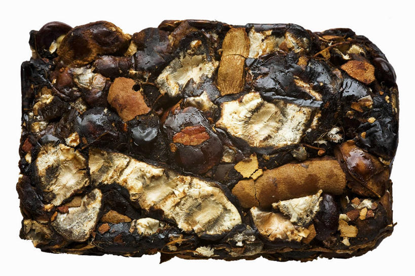 无人,横图,俯视,室内,特写,白天,白色背景,水果,一堆,许多,阴影,堆叠,堆积,新鲜,反射,影子,调味,生食,香料,佐料,食品,果实,草药,食物,摄影,有机食品,绿色食品,影棚,堆,配料,草本,罗望子,作料,酸豆,酸角,彩图,高角度拍摄,影棚拍摄,拍摄